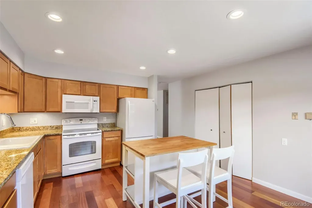 6495 E Happy Canyon Road Denver CO 80237