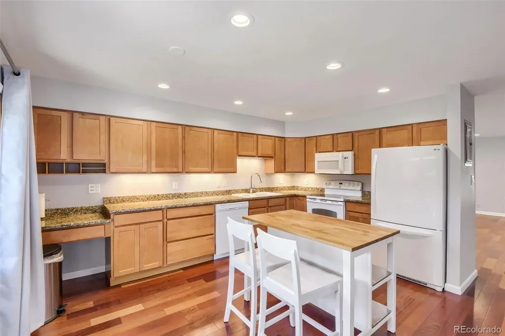6495 E Happy Canyon Road Denver CO 80237