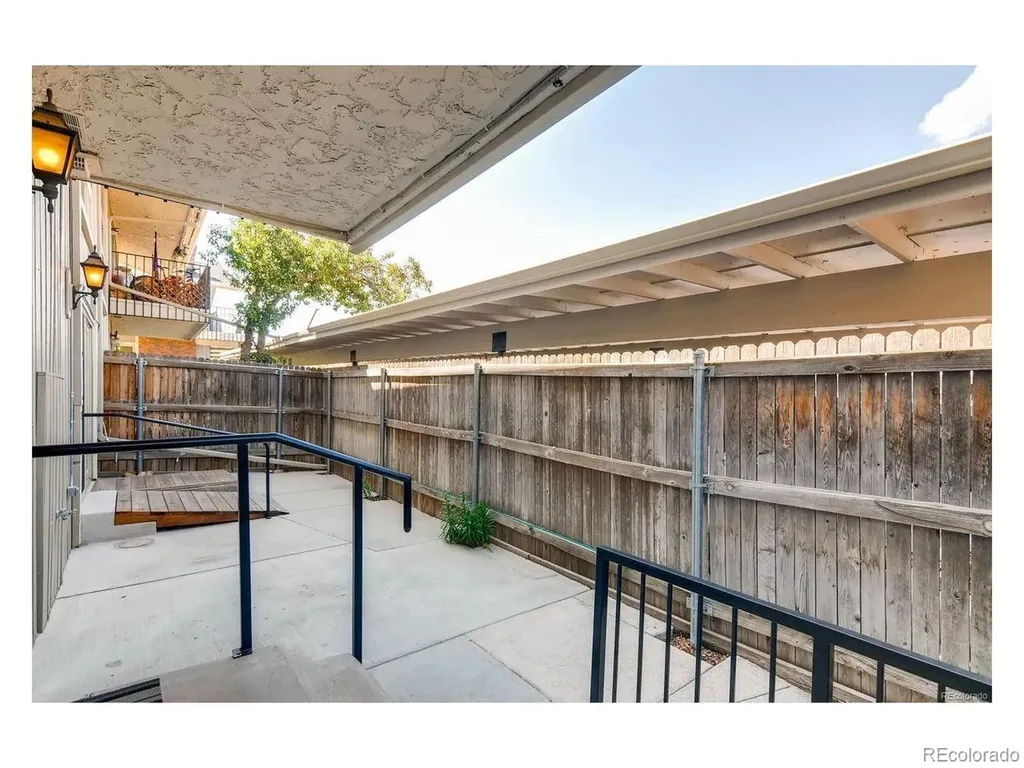 6495 E Happy Canyon Road Denver CO 80237