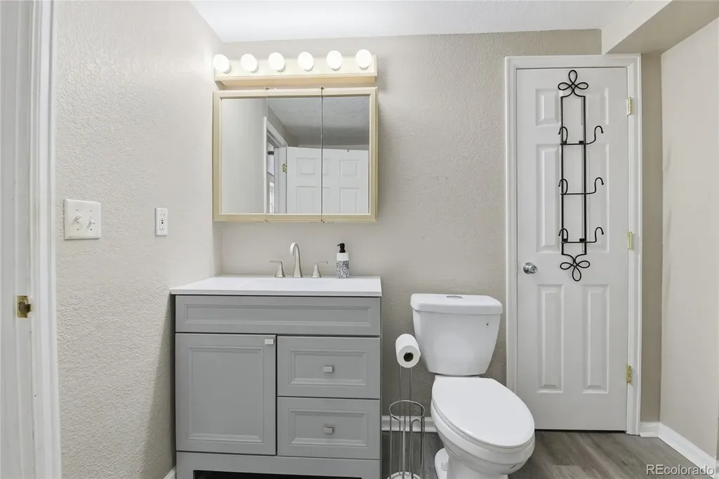 7942 S Corona Court Centennial CO 80122
