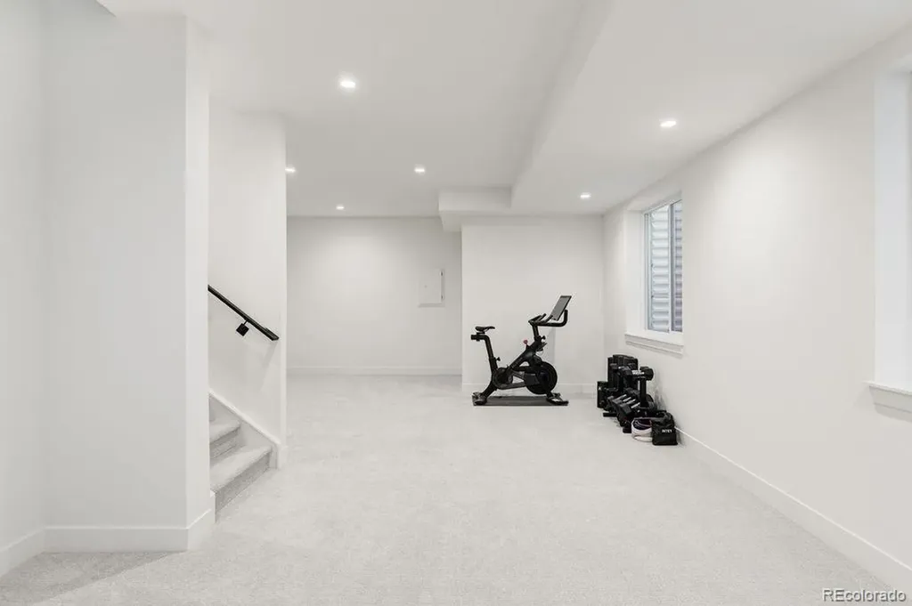 1736 W 39th Avenue Denver CO 80211
