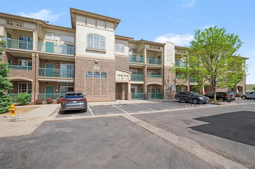 3890 S Dayton Street Aurora CO 80014