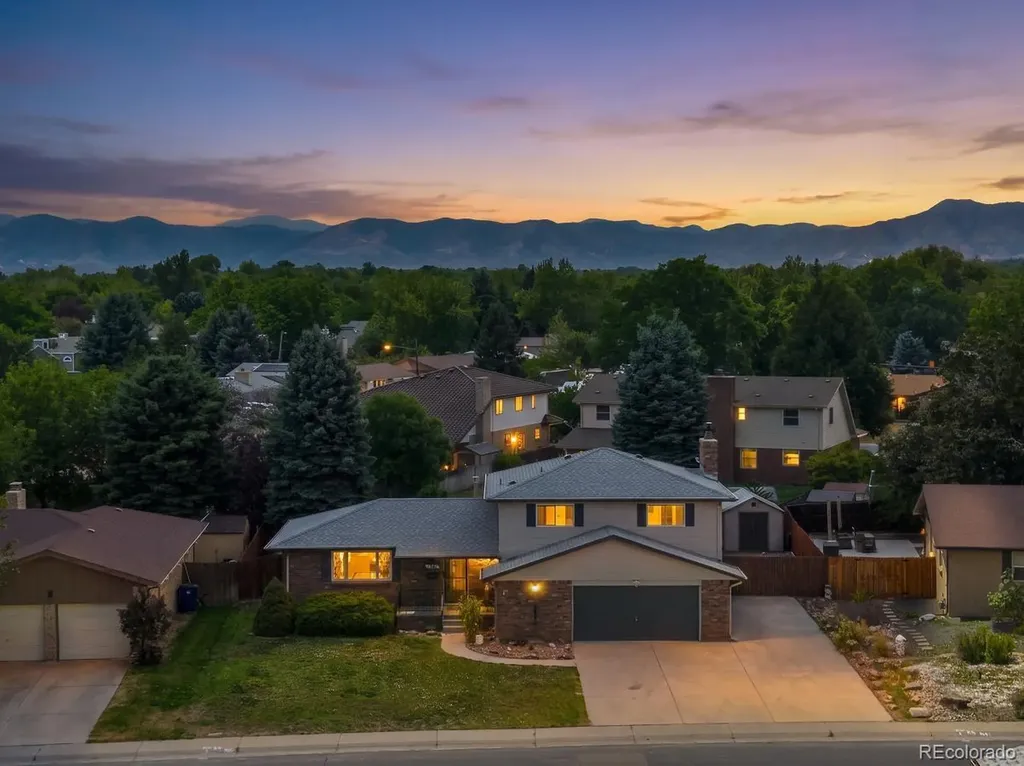 1561 S Kendall Street Lakewood CO 80232