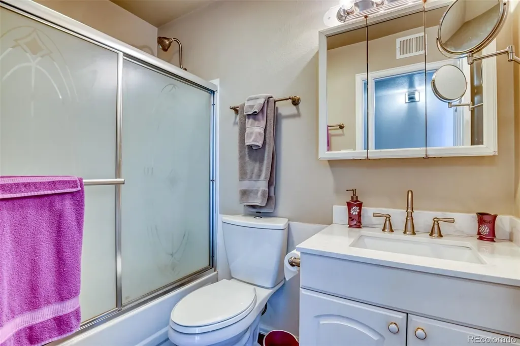 17 Garfield Circle Florissant CO 80816