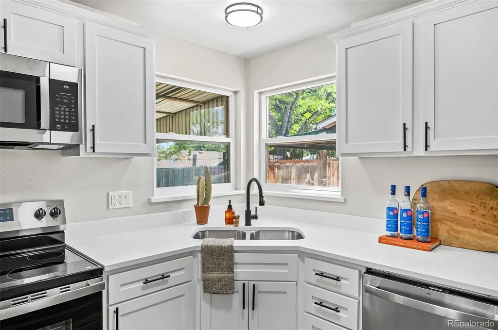 30 Ames Street Lakewood CO 80226