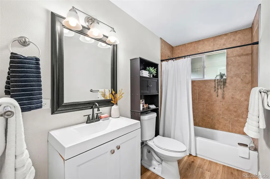 30 Ames Street Lakewood CO 80226