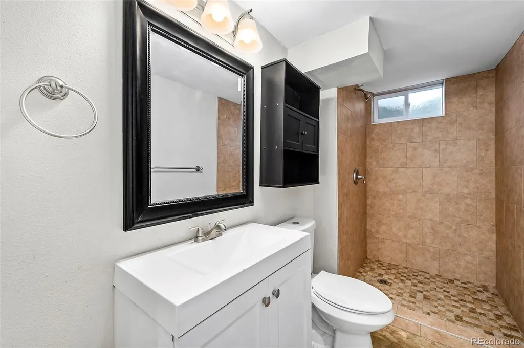 30 Ames Street Lakewood CO 80226