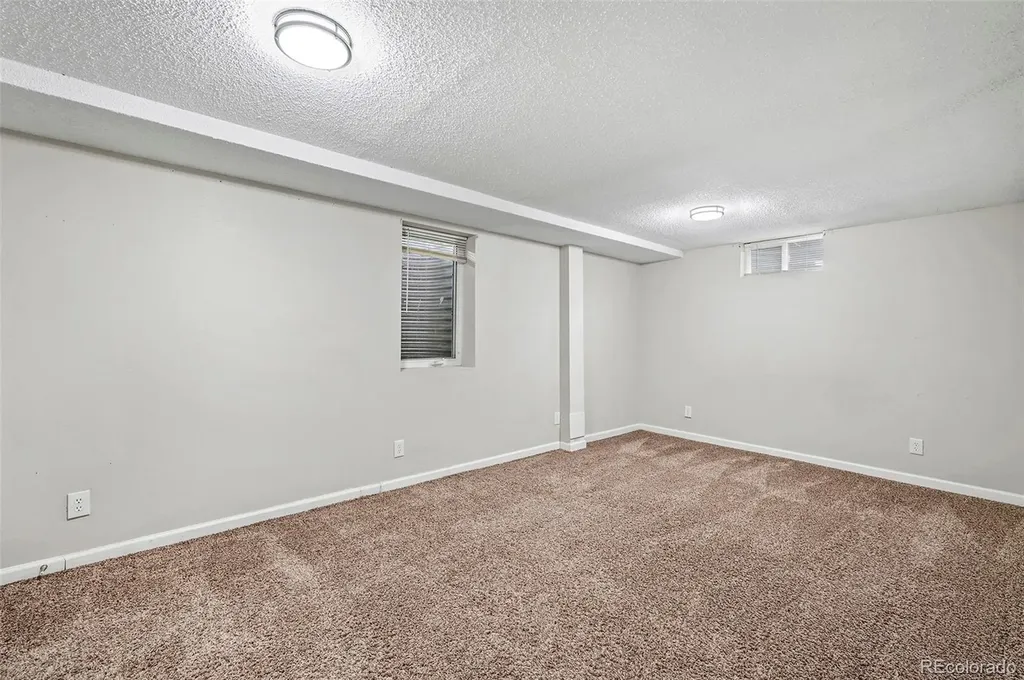 30 Ames Street Lakewood CO 80226