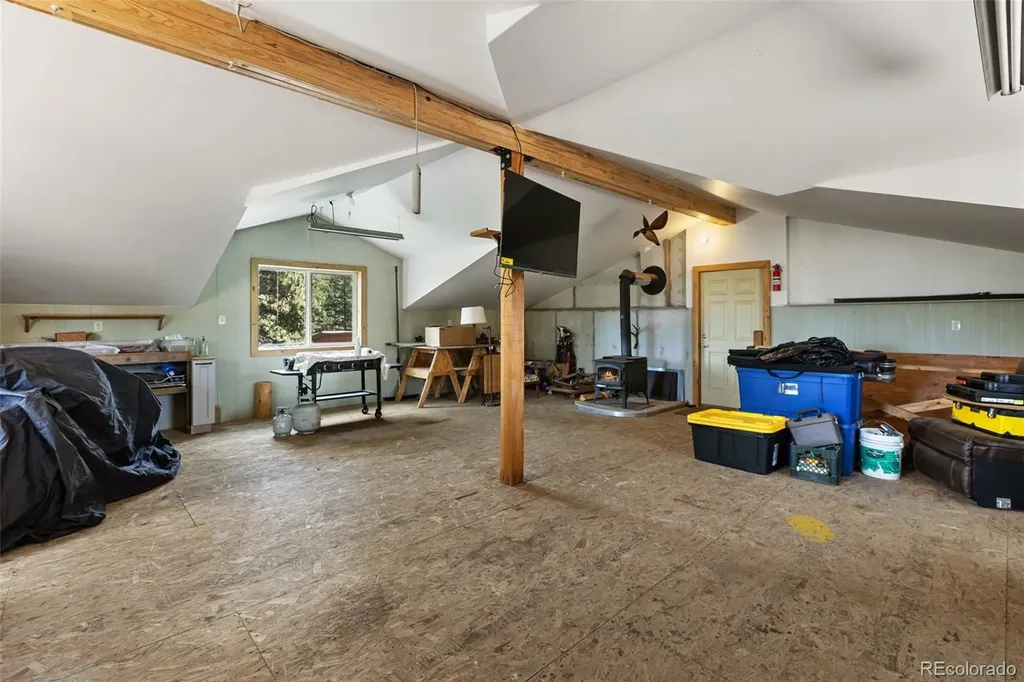 11396 County Road 102 Guffey CO 80820