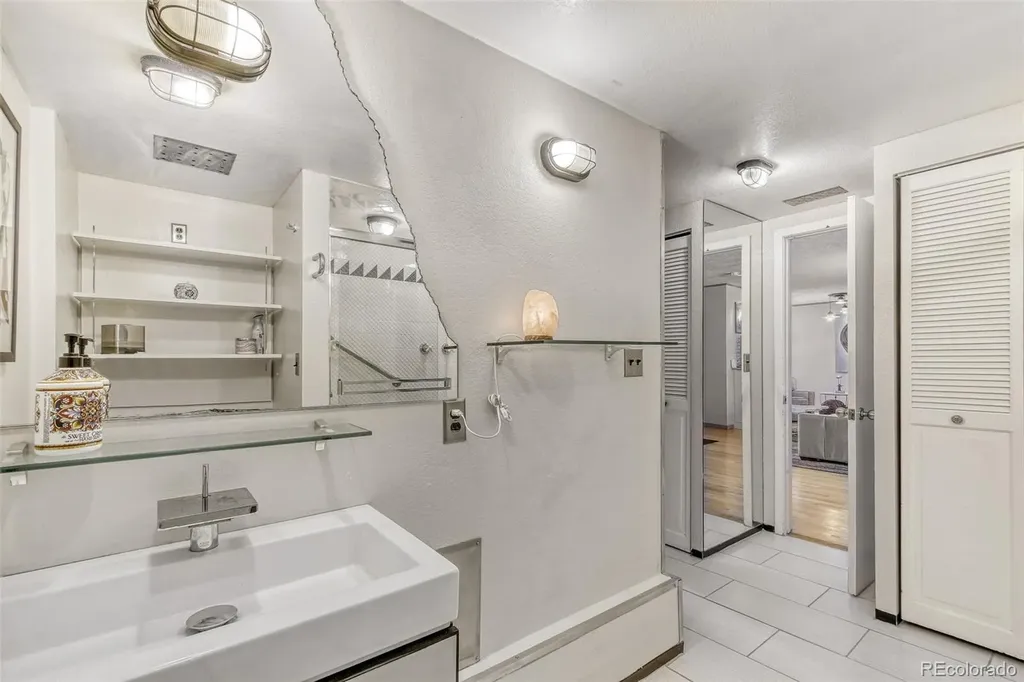 1777 Larimer Street Denver CO 80202