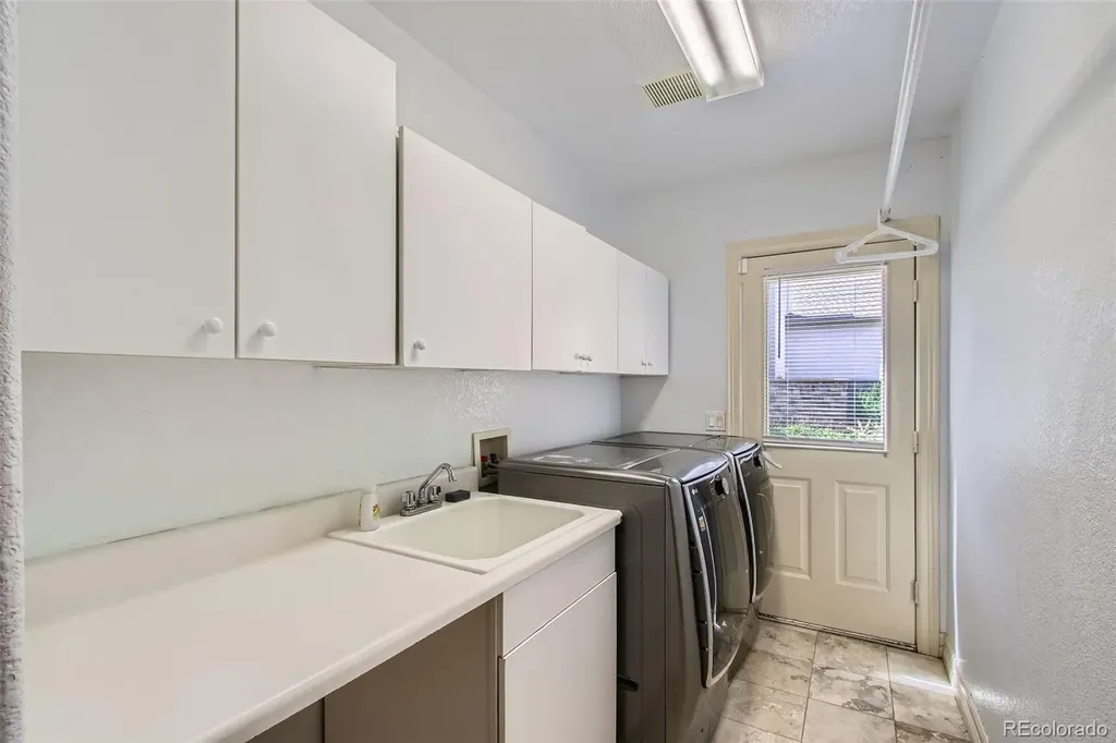 7482 Routt Lane Arvada CO 80005