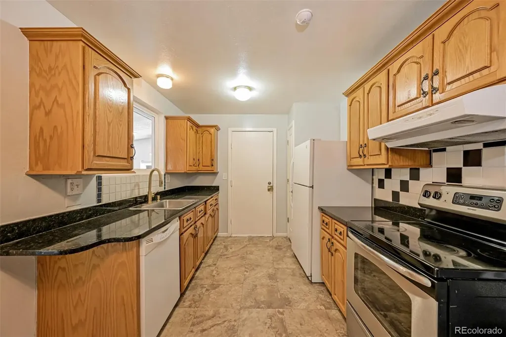 1115 S Truckee Way Aurora CO 80017