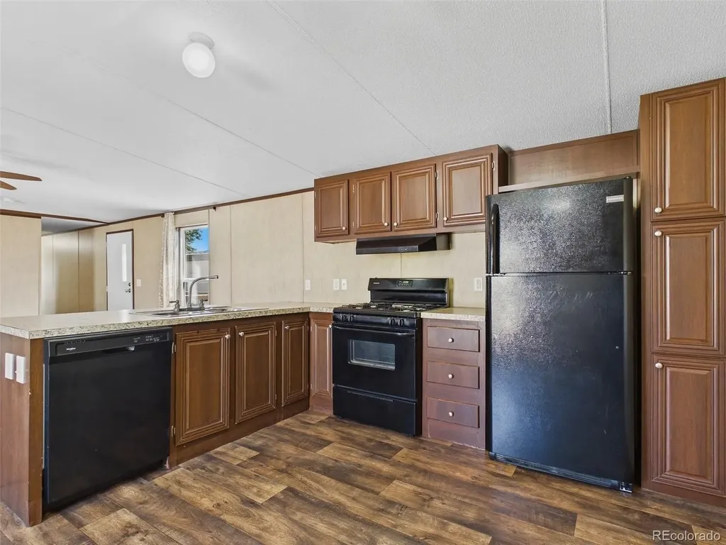 4210 E 100th Avenue Denver CO 80229
