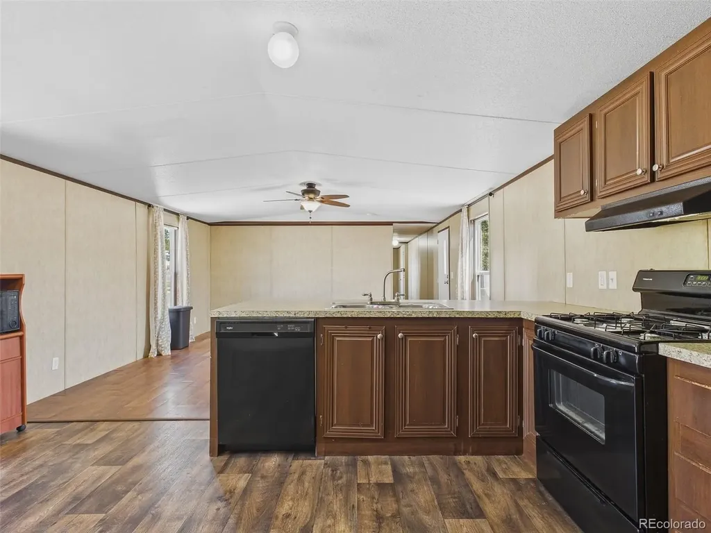 4210 E 100th Avenue Denver CO 80229