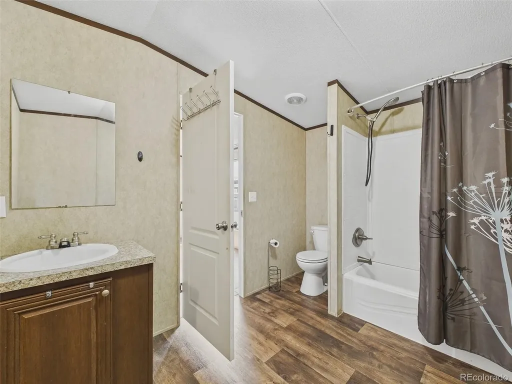 4210 E 100th Avenue Denver CO 80229