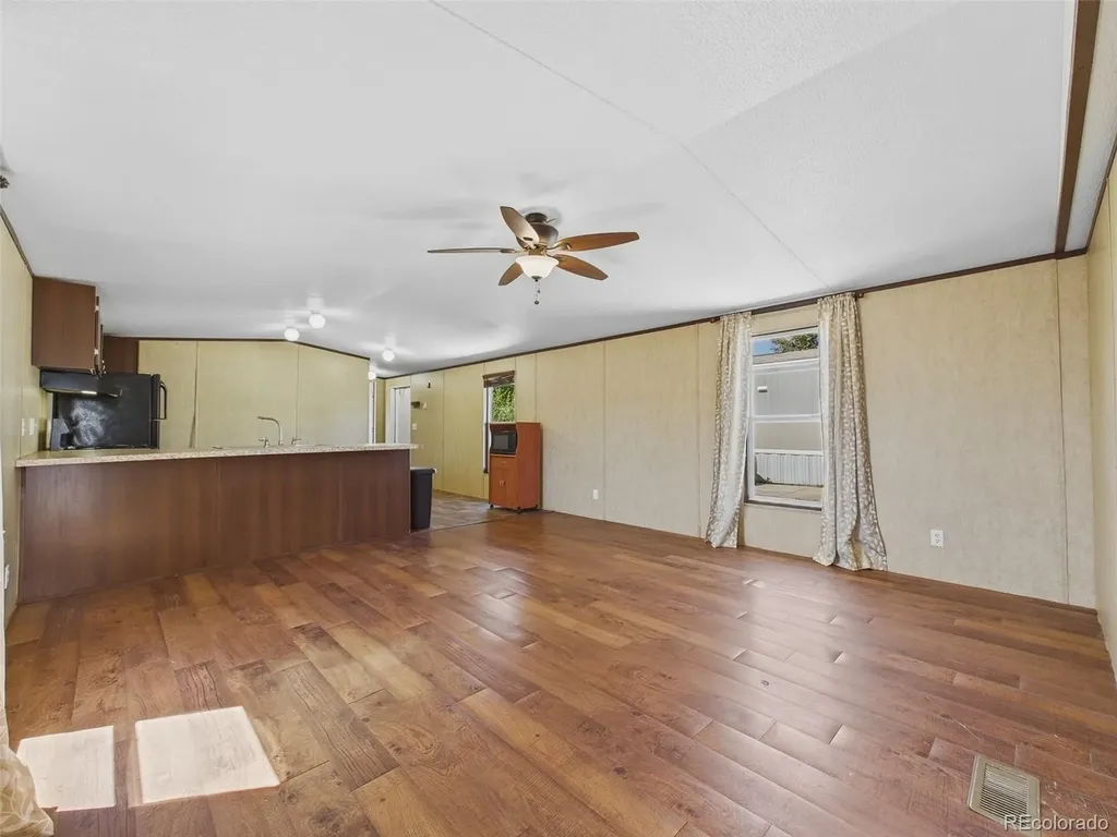 4210 E 100th Avenue Denver CO 80229