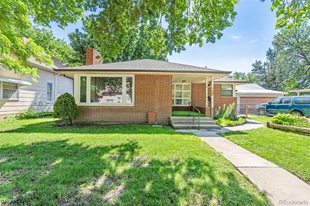 322 Emerson Street Wray CO 80758