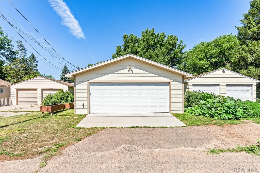 322 Emerson Street Wray CO 80758