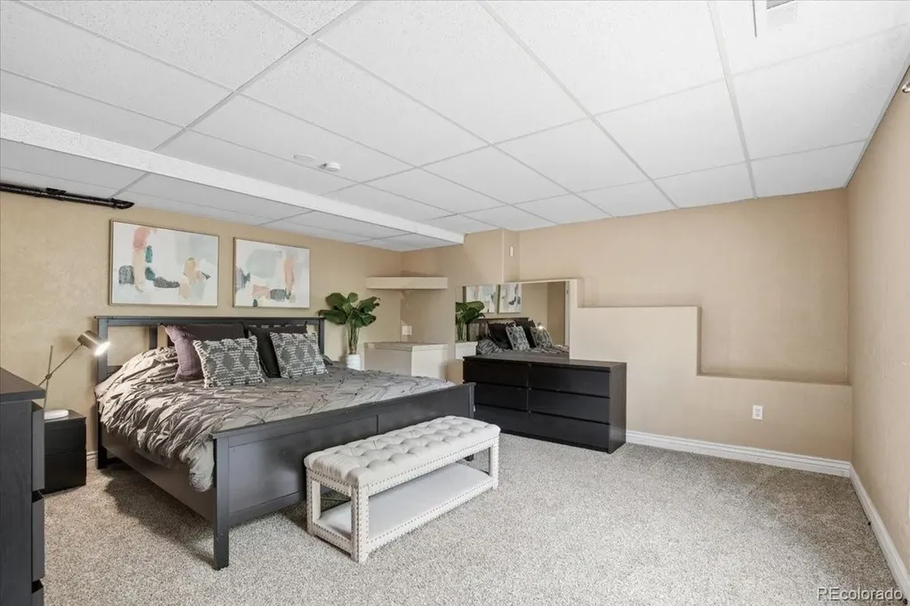 8205 Eagleview Drive Littleton CO 80125
