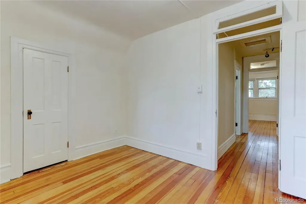 2437 W Caithness Place Denver CO 80211