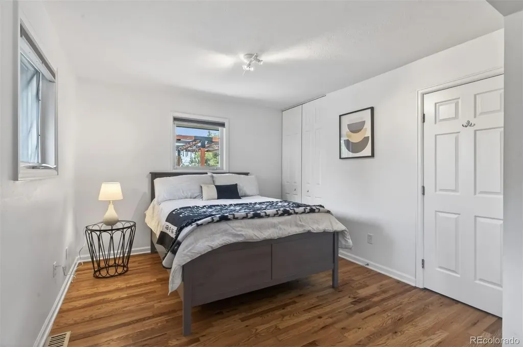 7862 S Vine Street Centennial CO 80122