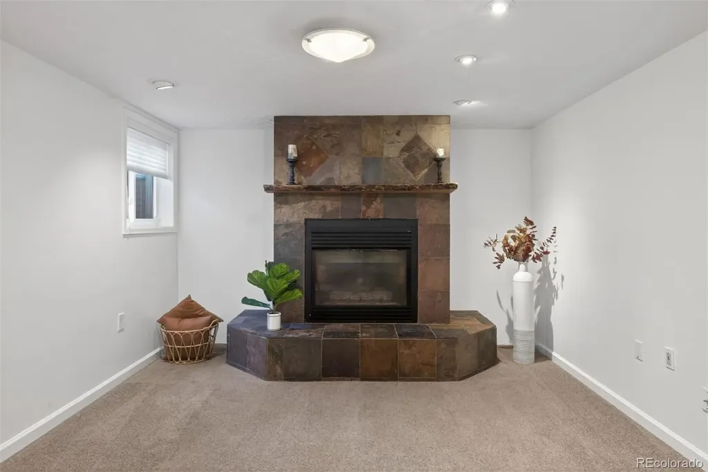 7862 S Vine Street Centennial CO 80122