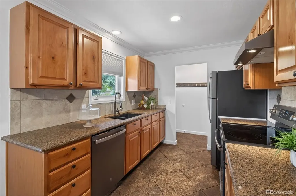 7862 S Vine Street Centennial CO 80122