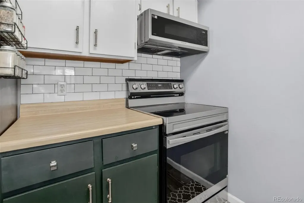 4866 S Dudley Street Littleton CO 80123