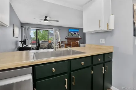 4866 S Dudley Street Littleton CO 80123