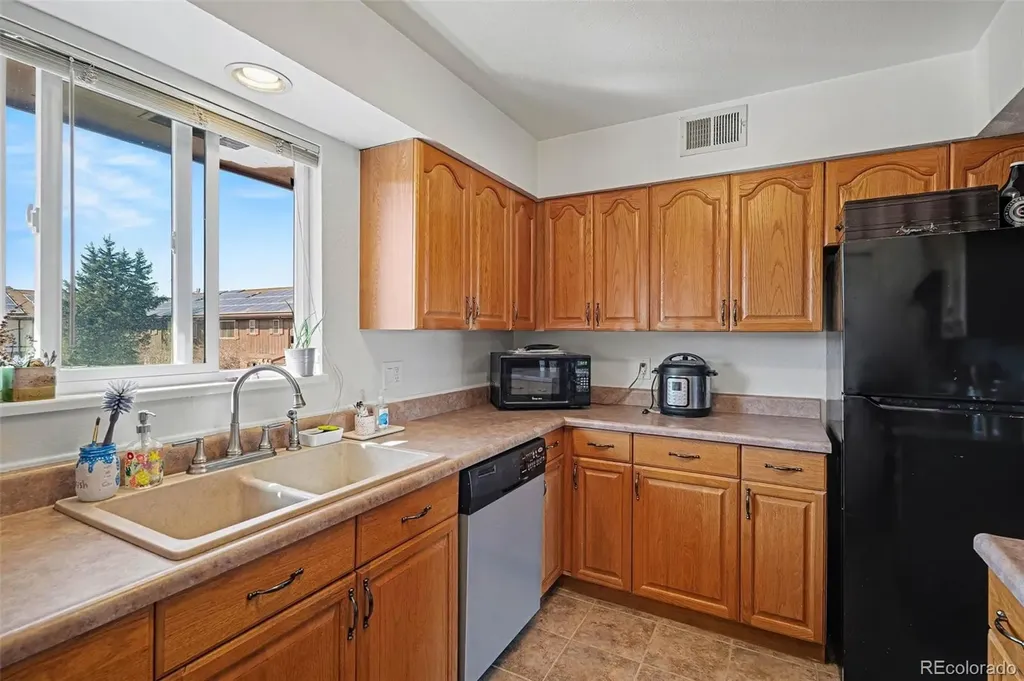 3825 S Monaco Parkway Denver CO 80237
