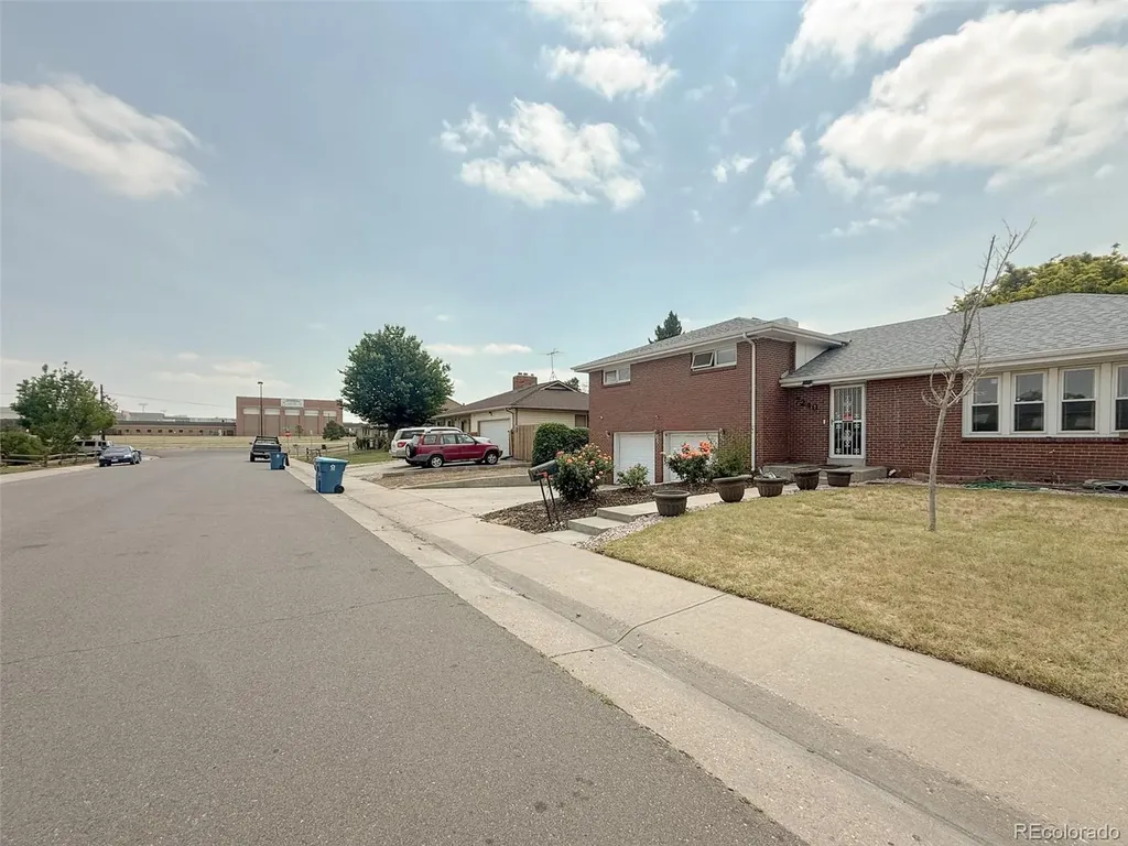 7240 E 72nd Place Commerce City CO 80022