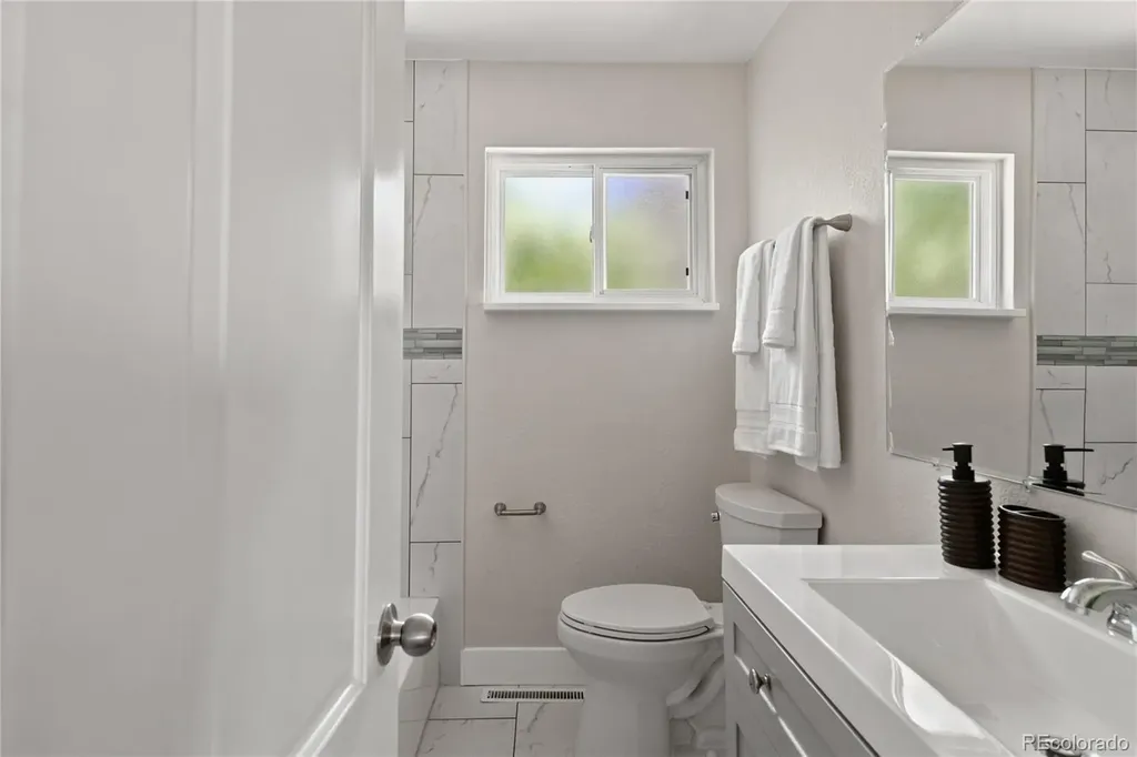 2564 Fenton Street Edgewater CO 80214