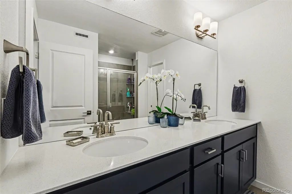 368 Geneva Street Aurora CO 80010