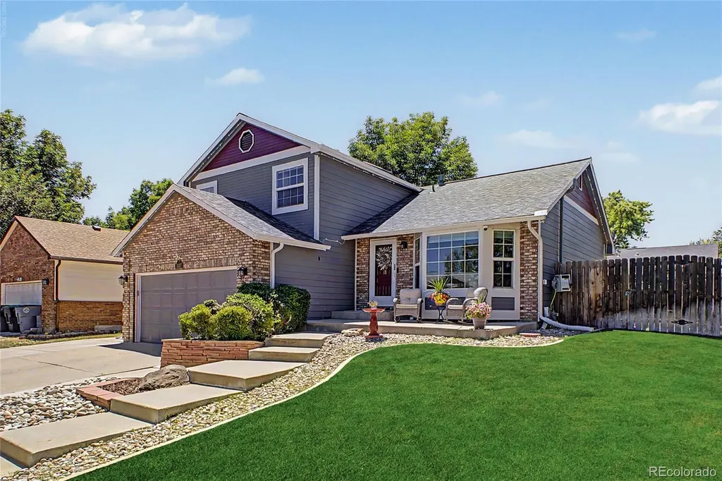2137 Kay Street Longmont CO 80501