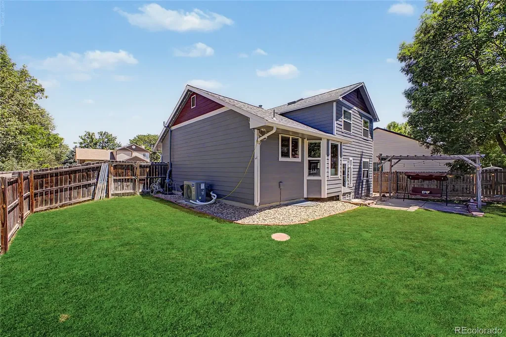 2137 Kay Street Longmont CO 80501