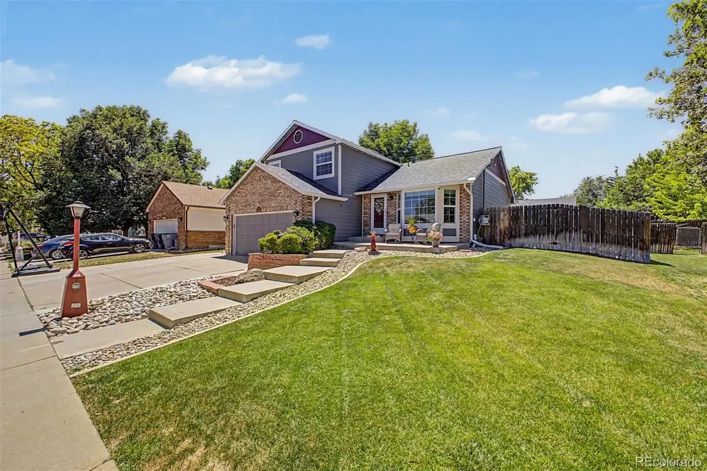 2137 Kay Street Longmont CO 80501