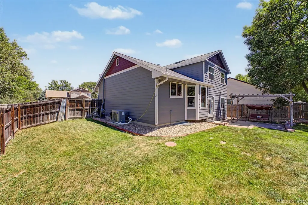 2137 Kay Street Longmont CO 80501
