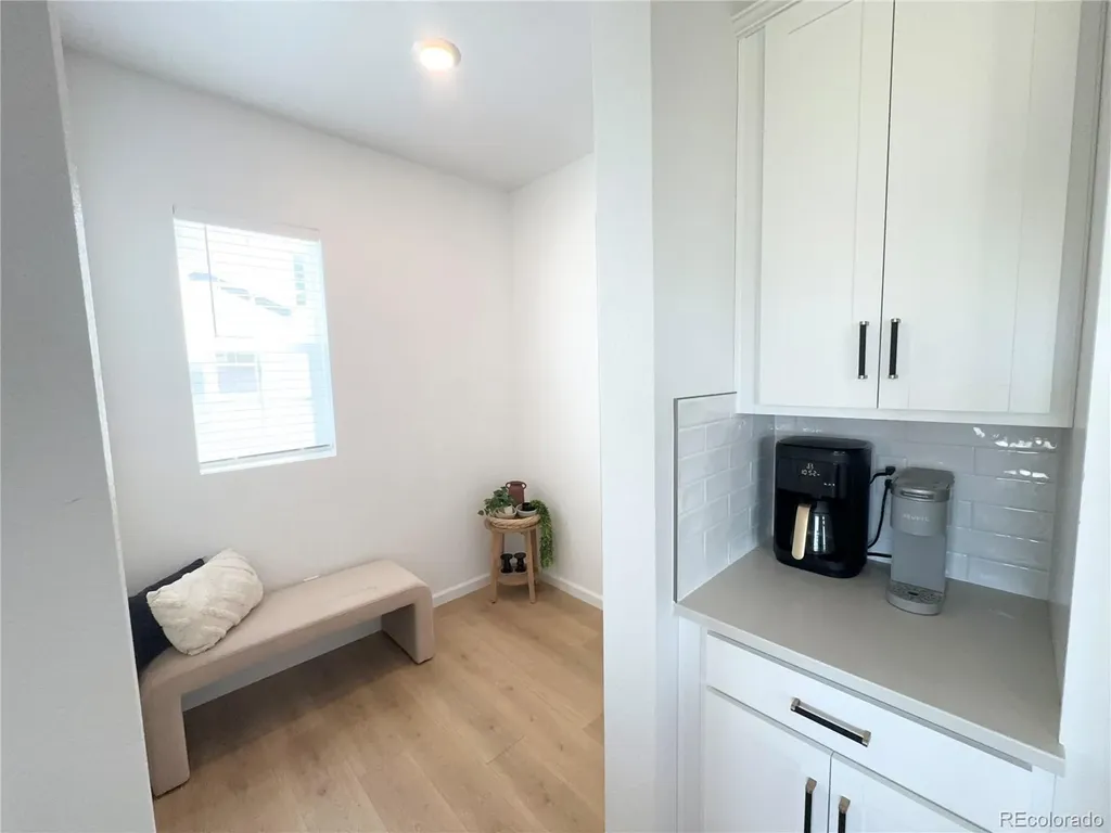 8812 Whiteclover Street Littleton CO 80125