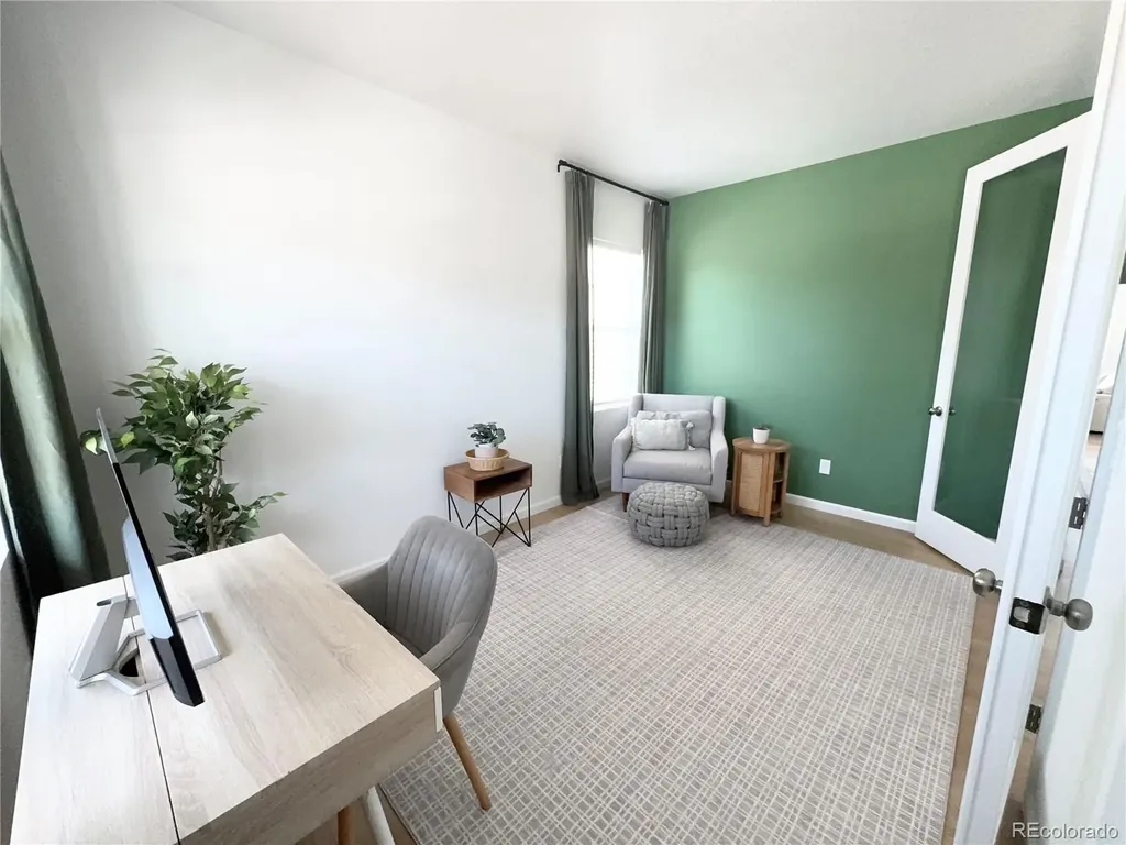 8812 Whiteclover Street Littleton CO 80125