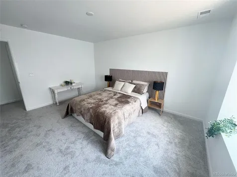 8812 Whiteclover Street Littleton CO 80125