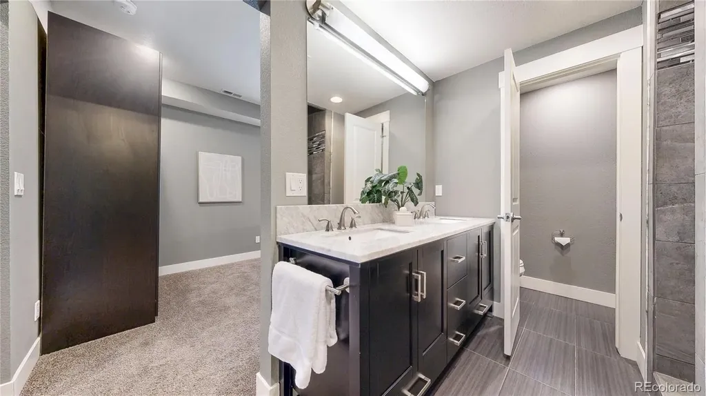 536 S Vance Court Lakewood CO 80226