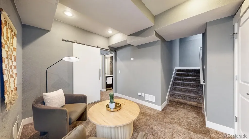 536 S Vance Court Lakewood CO 80226