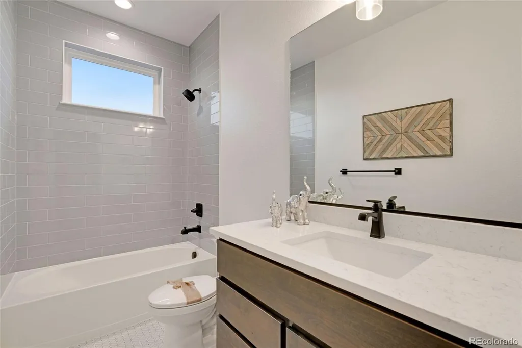 3662 N Buchanan Court Aurora CO 80019
