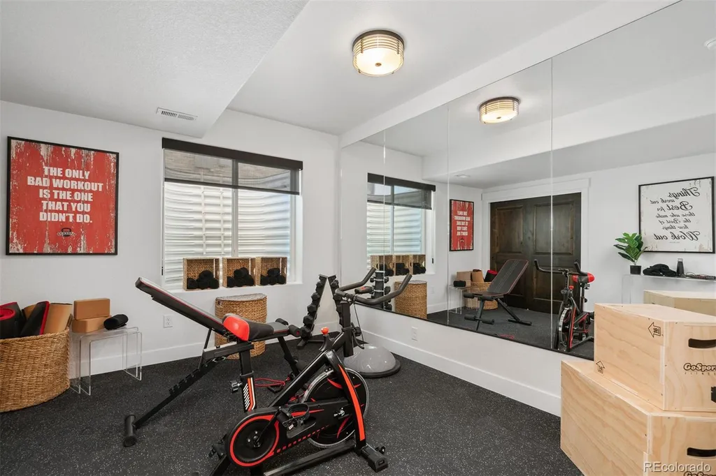 3662 N Buchanan Court Aurora CO 80019