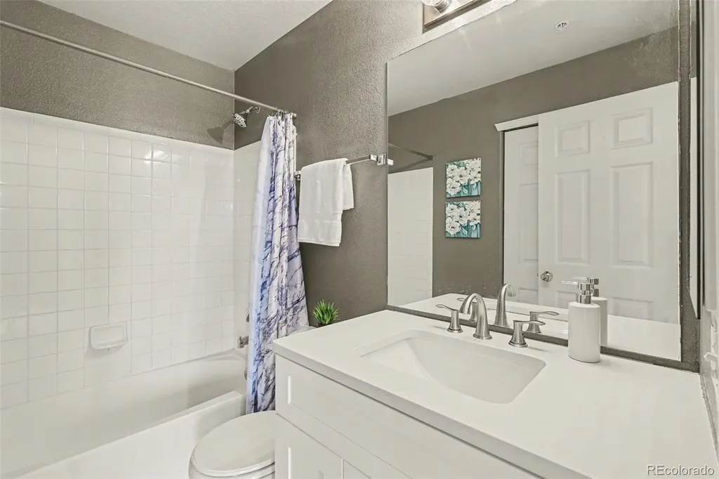 1509 S Florence Court Aurora CO 80247