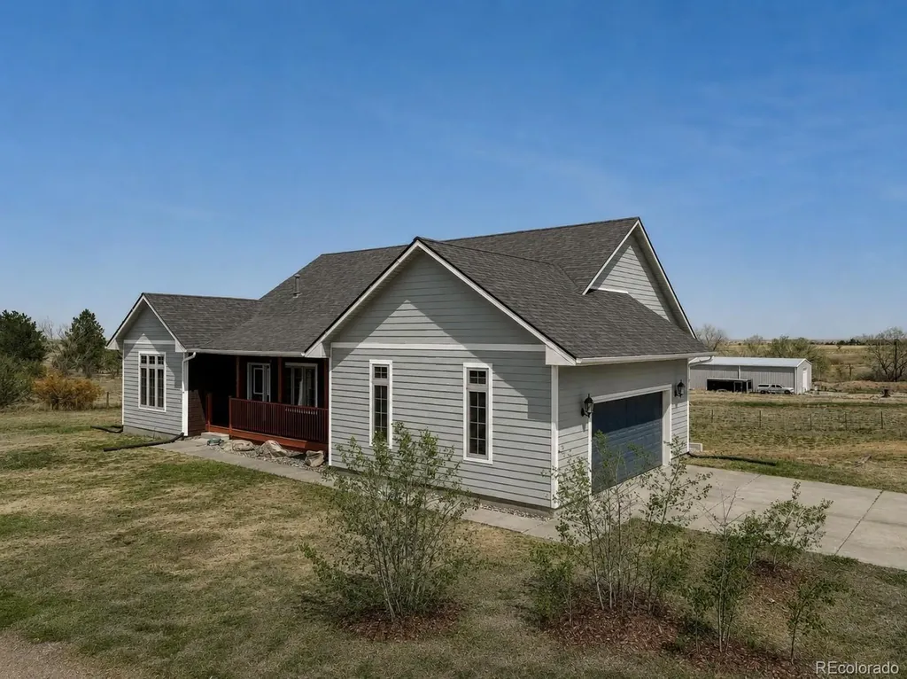 59956 E Commanche Way Strasburg CO 80136
