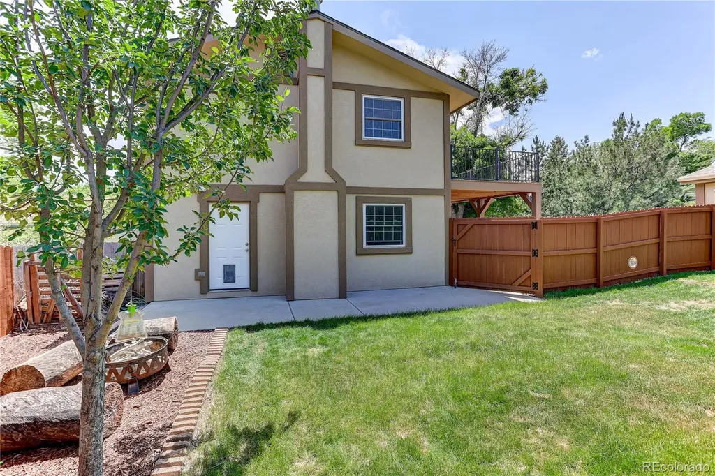 2018 Cheshire Street Fort Collins CO 80526