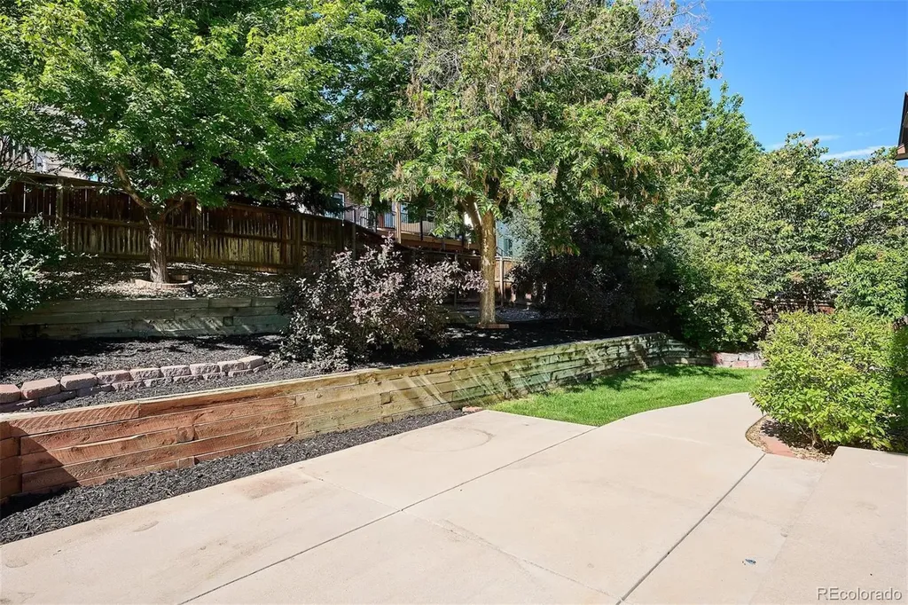 9268 Desert Willow Road Littleton CO 80129