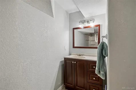 9268 Desert Willow Road Littleton CO 80129