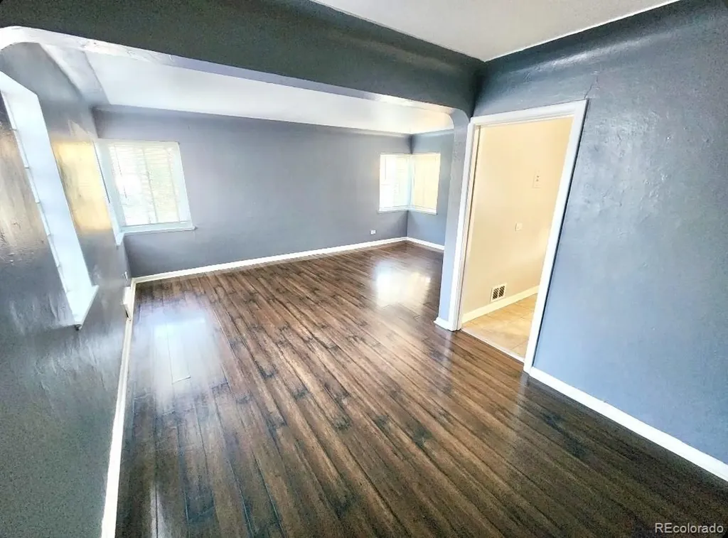 3233 N Steele Street Denver CO 80205